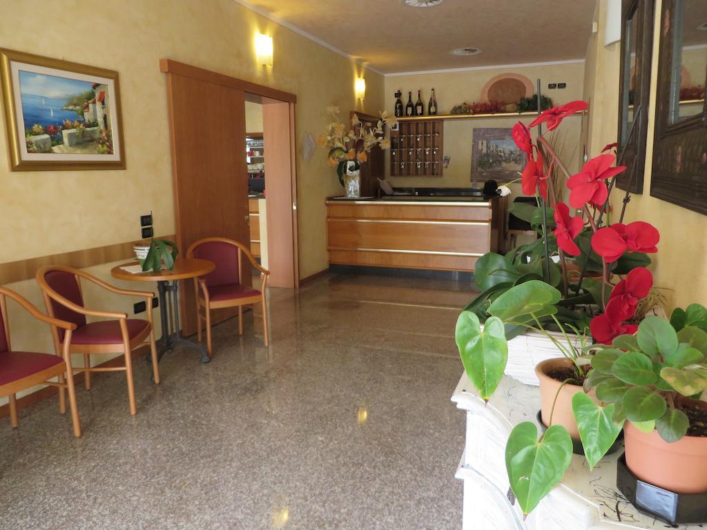 Hotel San Tomio Isola Vicentina Exterior photo